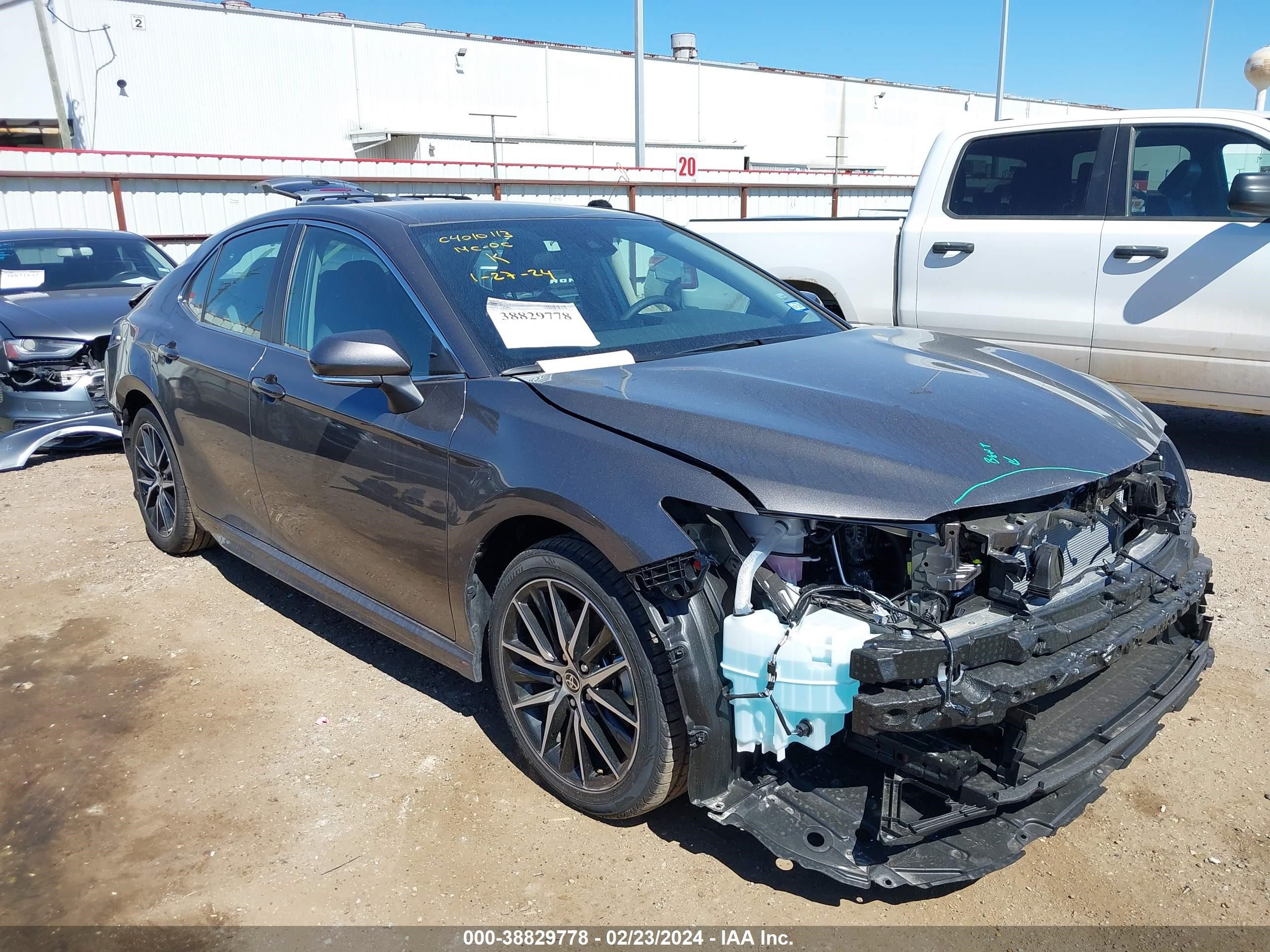 toyota camry 2024 4t1g11ak0ru886985