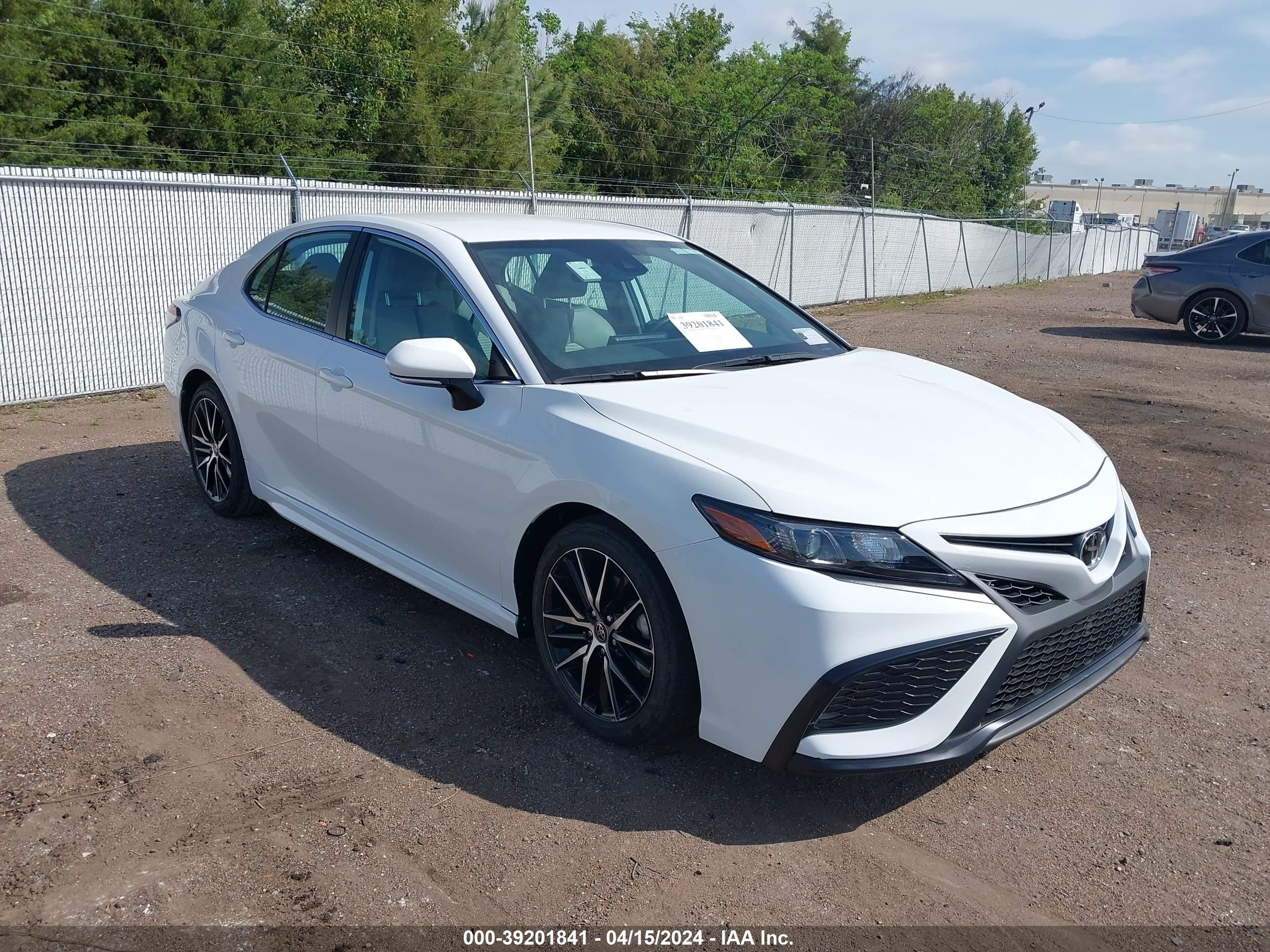 toyota camry 2022 4t1g11ak2nu662305