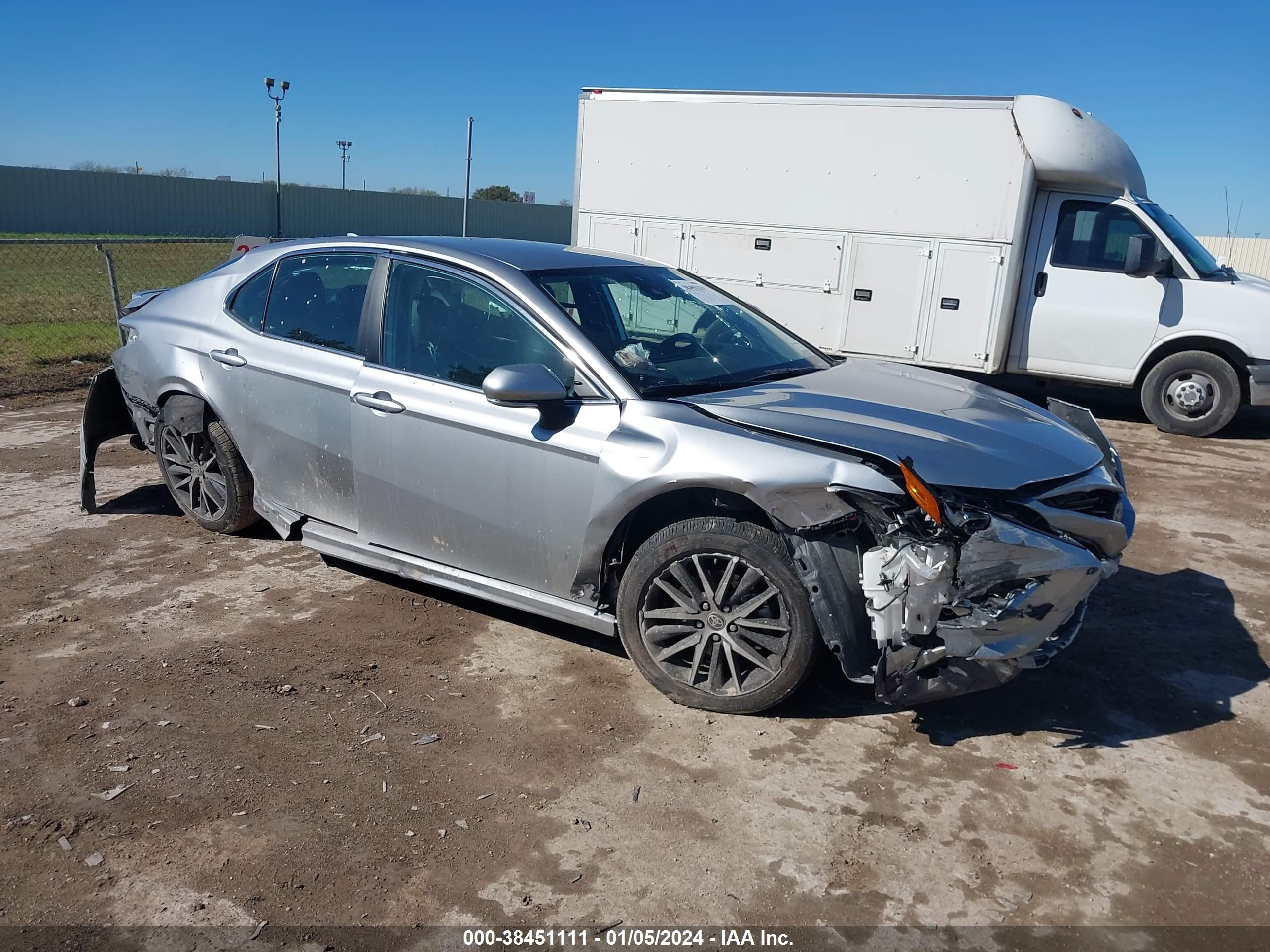 toyota camry 2022 4t1g11ak3nu692302