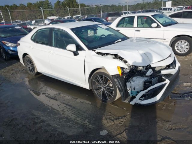 toyota camry 2022 4t1g11ak6nu713742