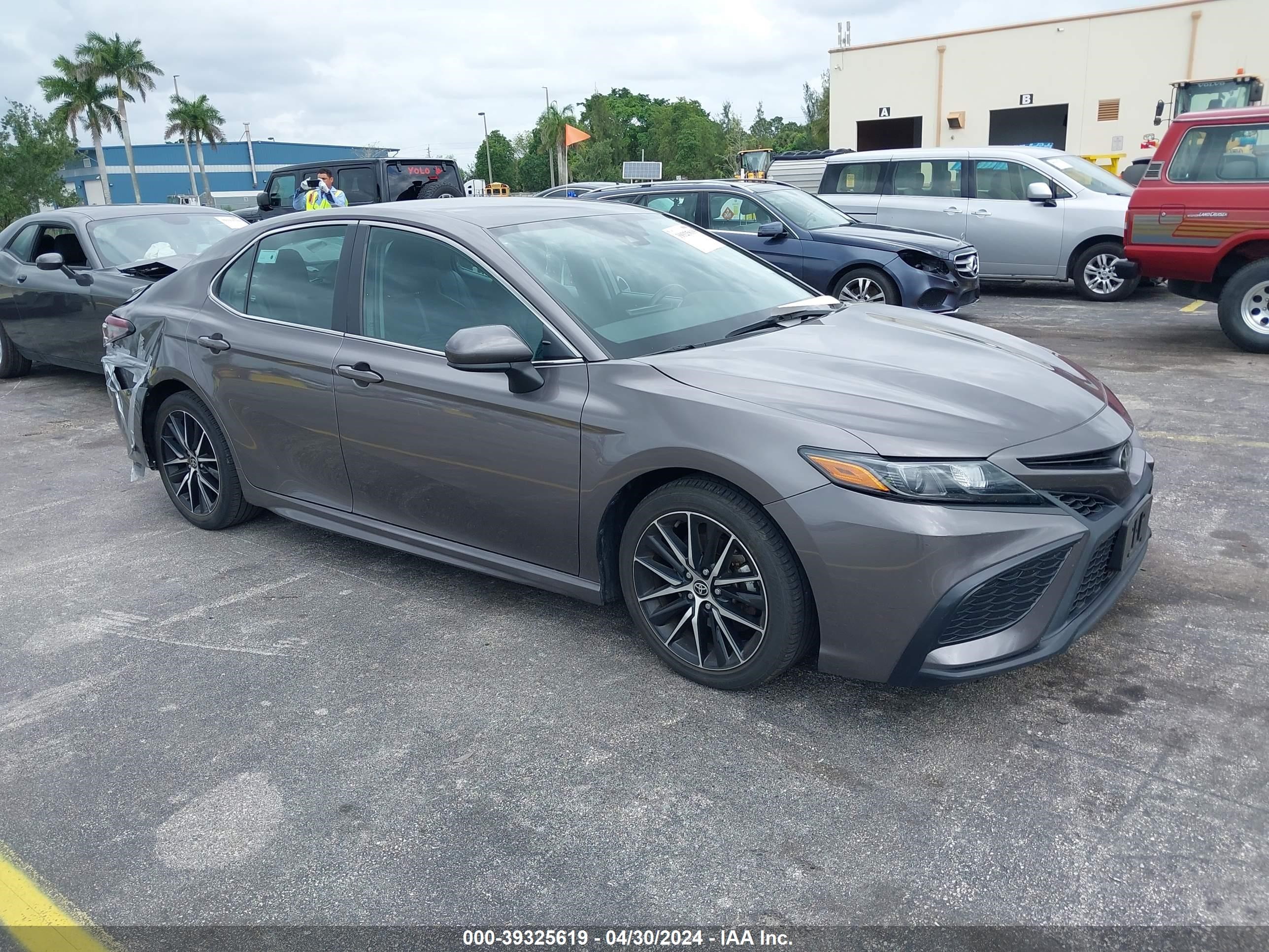 toyota camry 2021 4t1g11akxmu477093