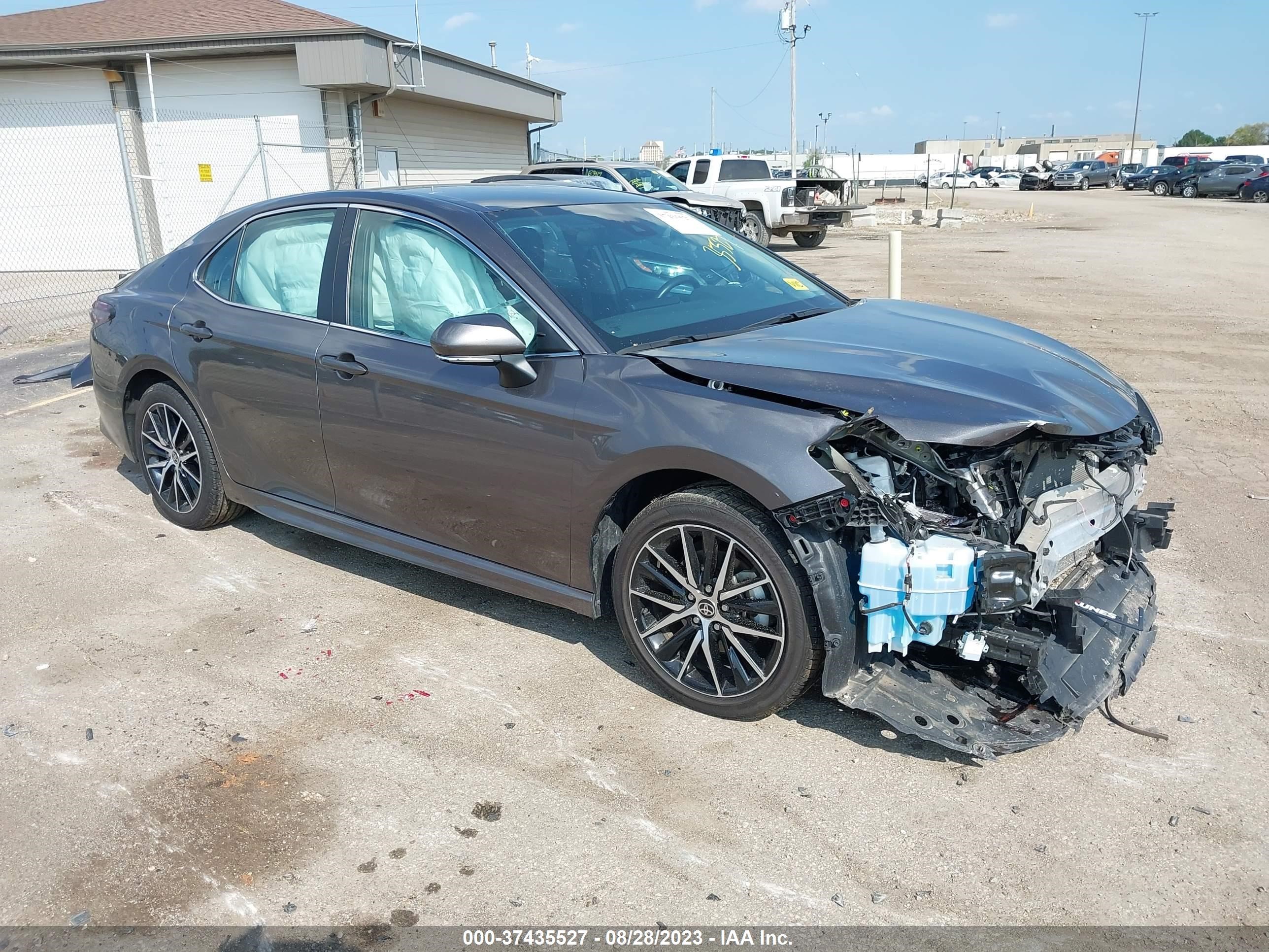 toyota camry 2022 4t1g11akxnu001735