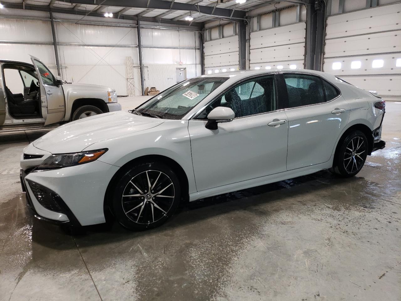 toyota camry 2022 4t1g11akxnu054452