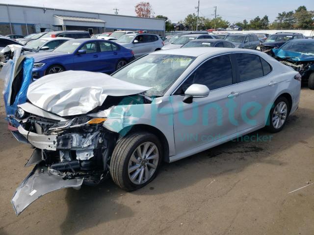 toyota camry le 2023 4t1r11bk8pu081322