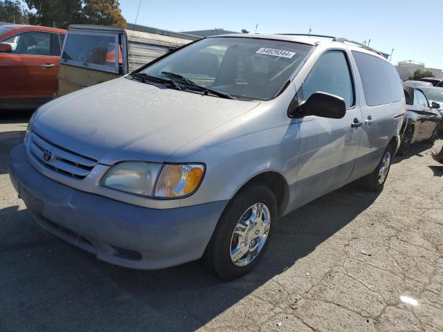 toyota sienna 2003 4t3zf13c03u517879