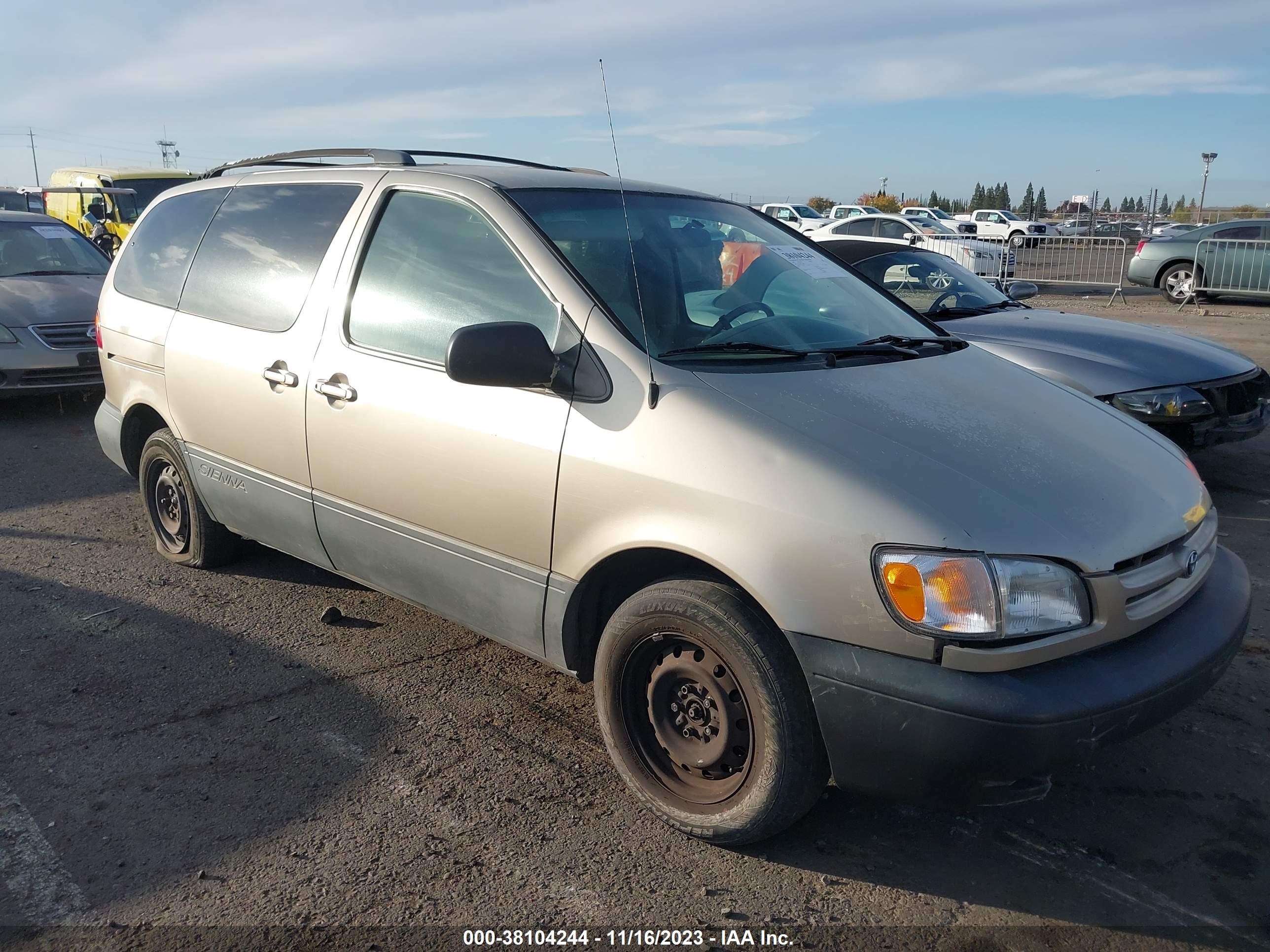 toyota sienna 2000 4t3zf13c0yu220893