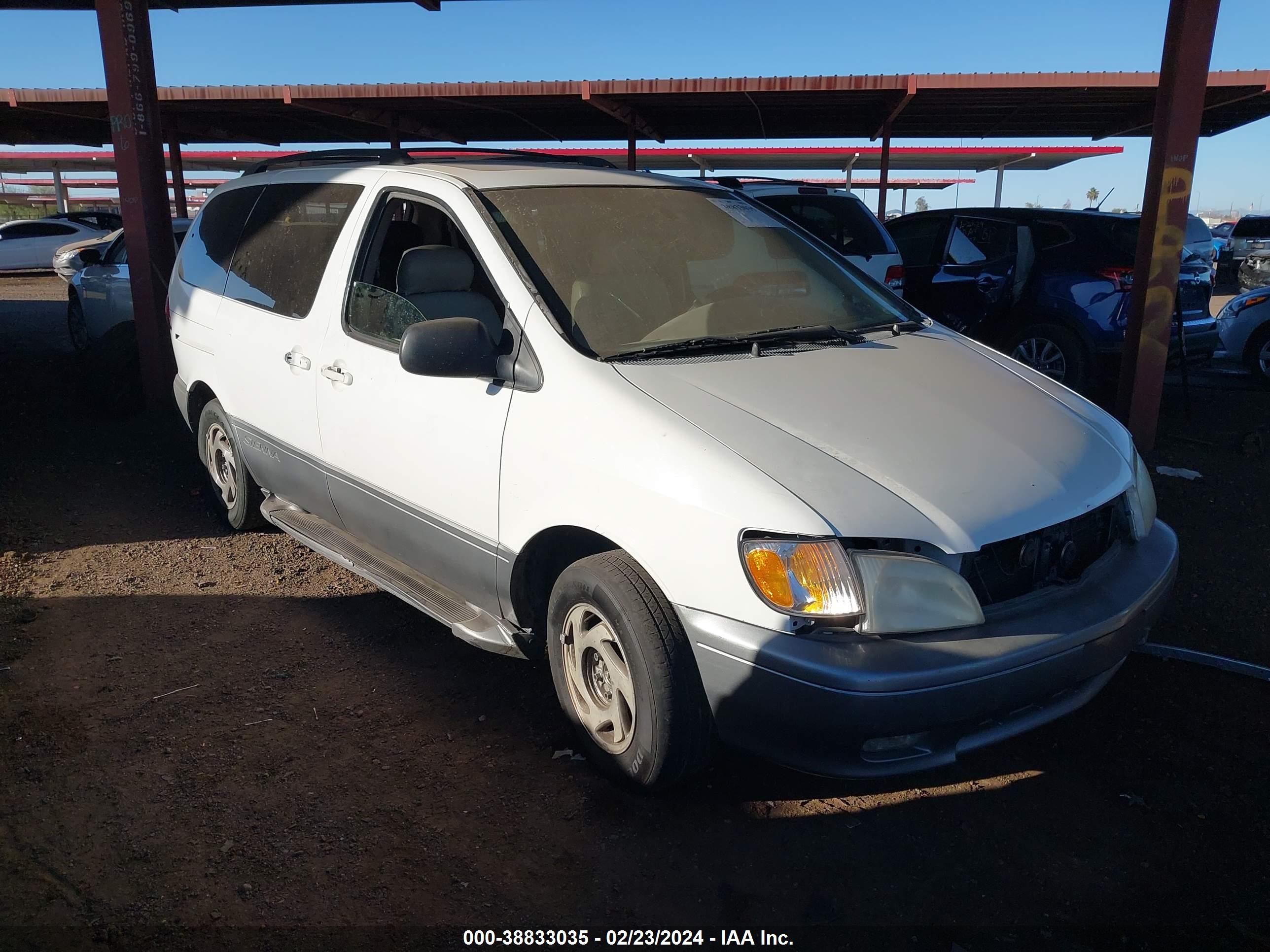 toyota sienna 2001 4t3zf13c21u395748