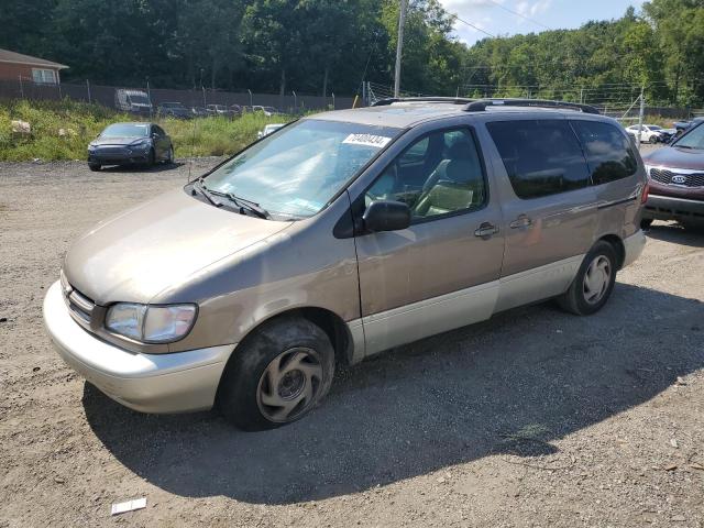 toyota sienna le 1999 4t3zf13c2xu121099