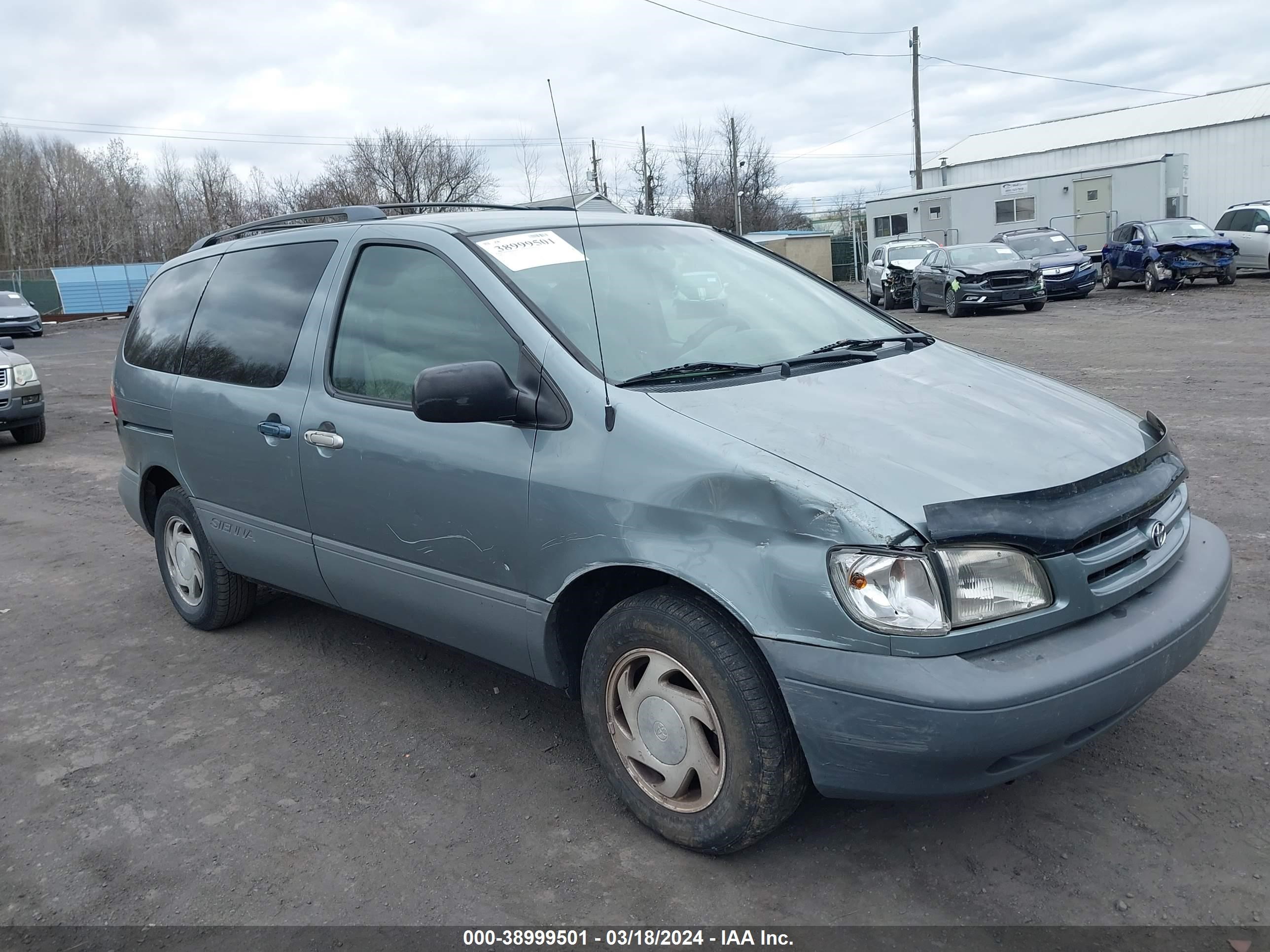 toyota sienna 2000 4t3zf13c4yu261933