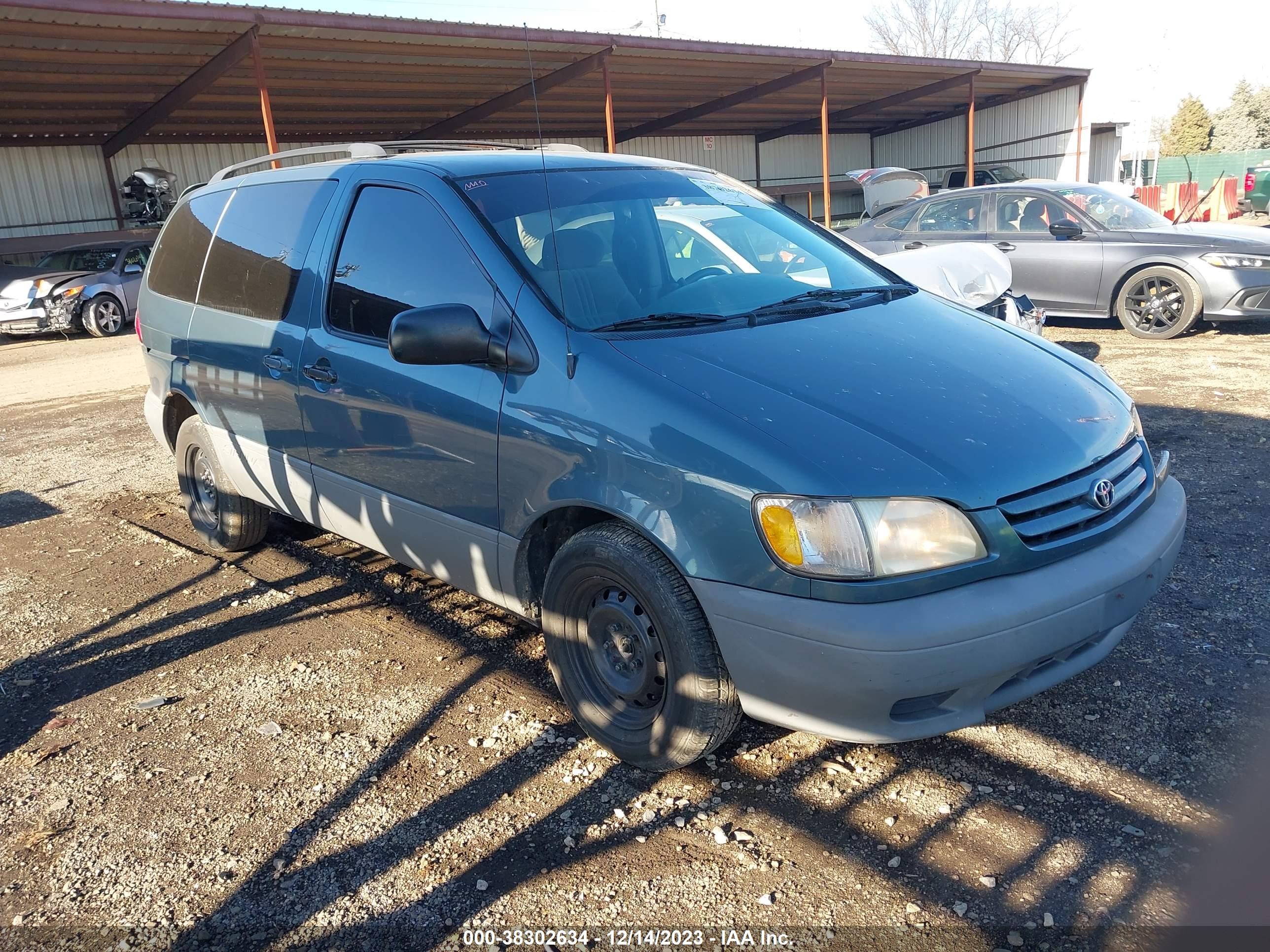 toyota sienna 2001 4t3zf13c51u413014