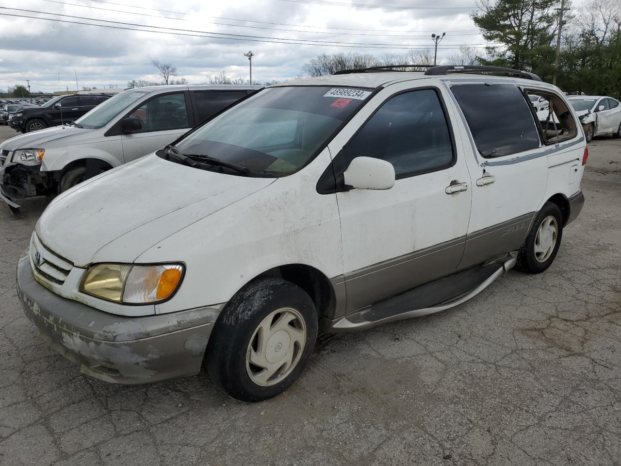 toyota sienna 2003 4t3zf13c53u544057