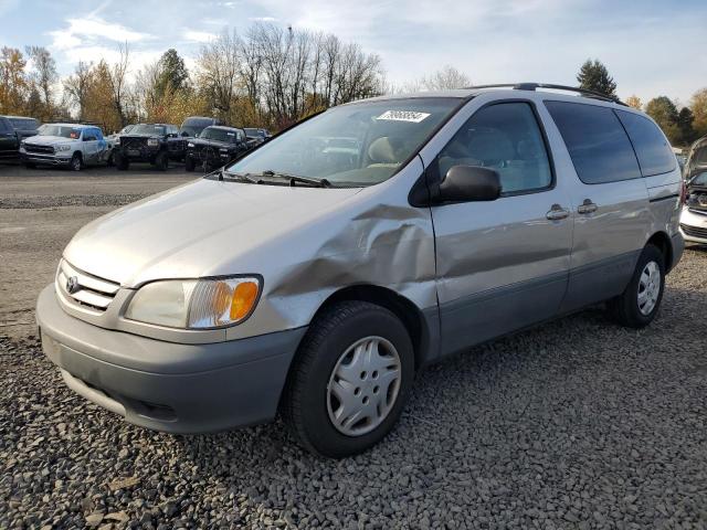 toyota sienna le 2001 4t3zf13c61u321636