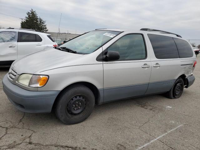 toyota sienna le 2002 4t3zf13c72u469151