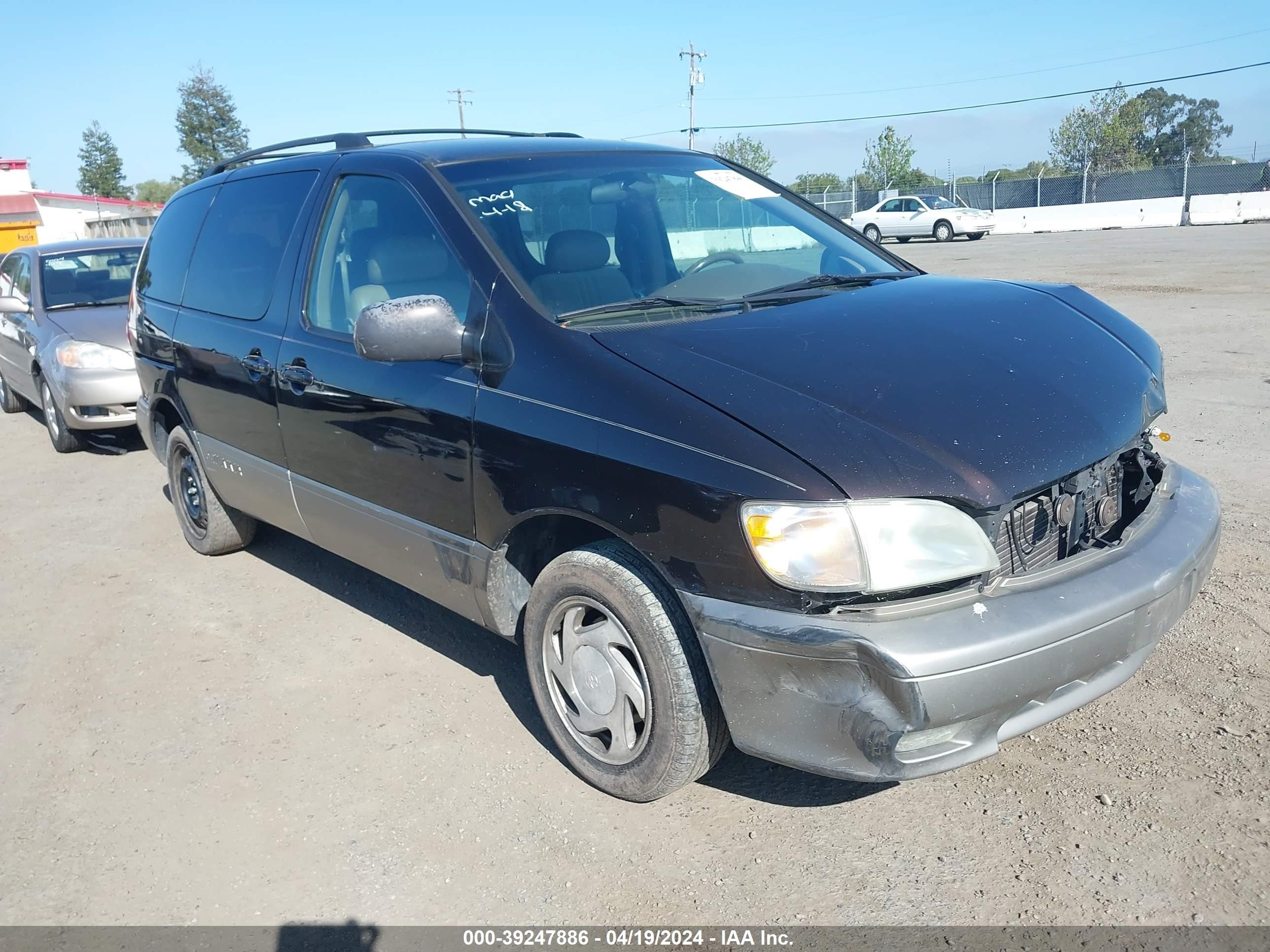 toyota sienna 2002 4t3zf13c72u484698