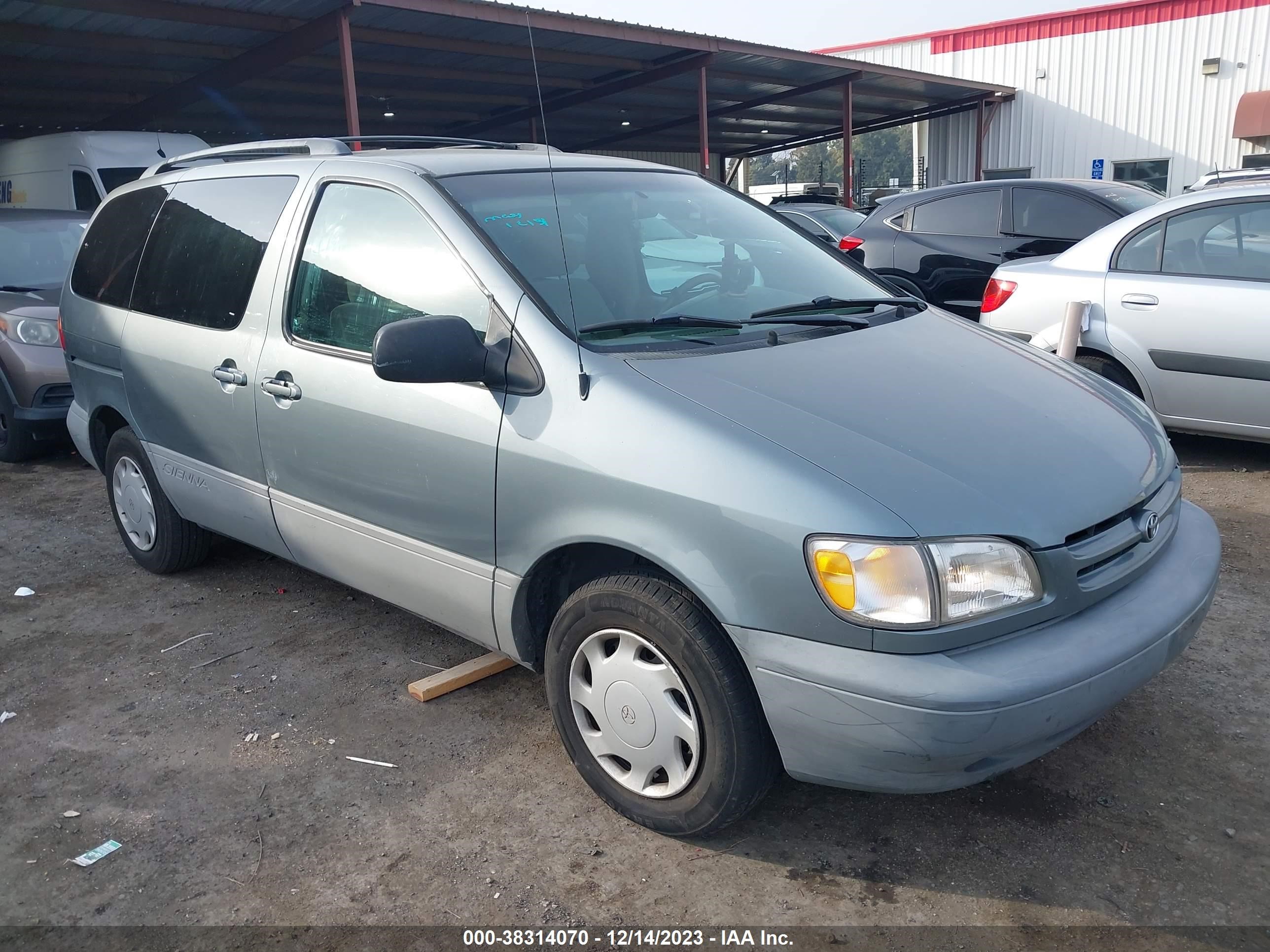 toyota sienna 2000 4t3zf13c7yu273722