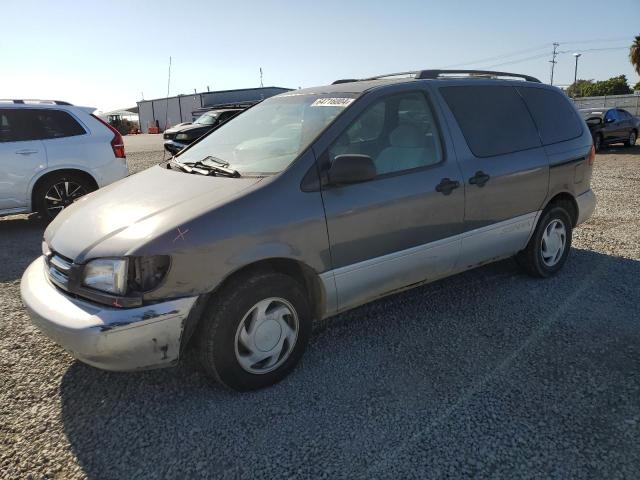 toyota sienna le 2000 4t3zf13c8yu243449