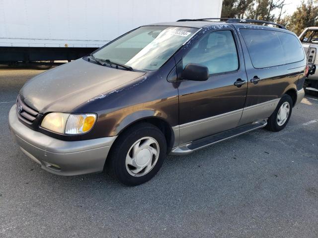 toyota sienna le 2002 4t3zf13cx2u457768