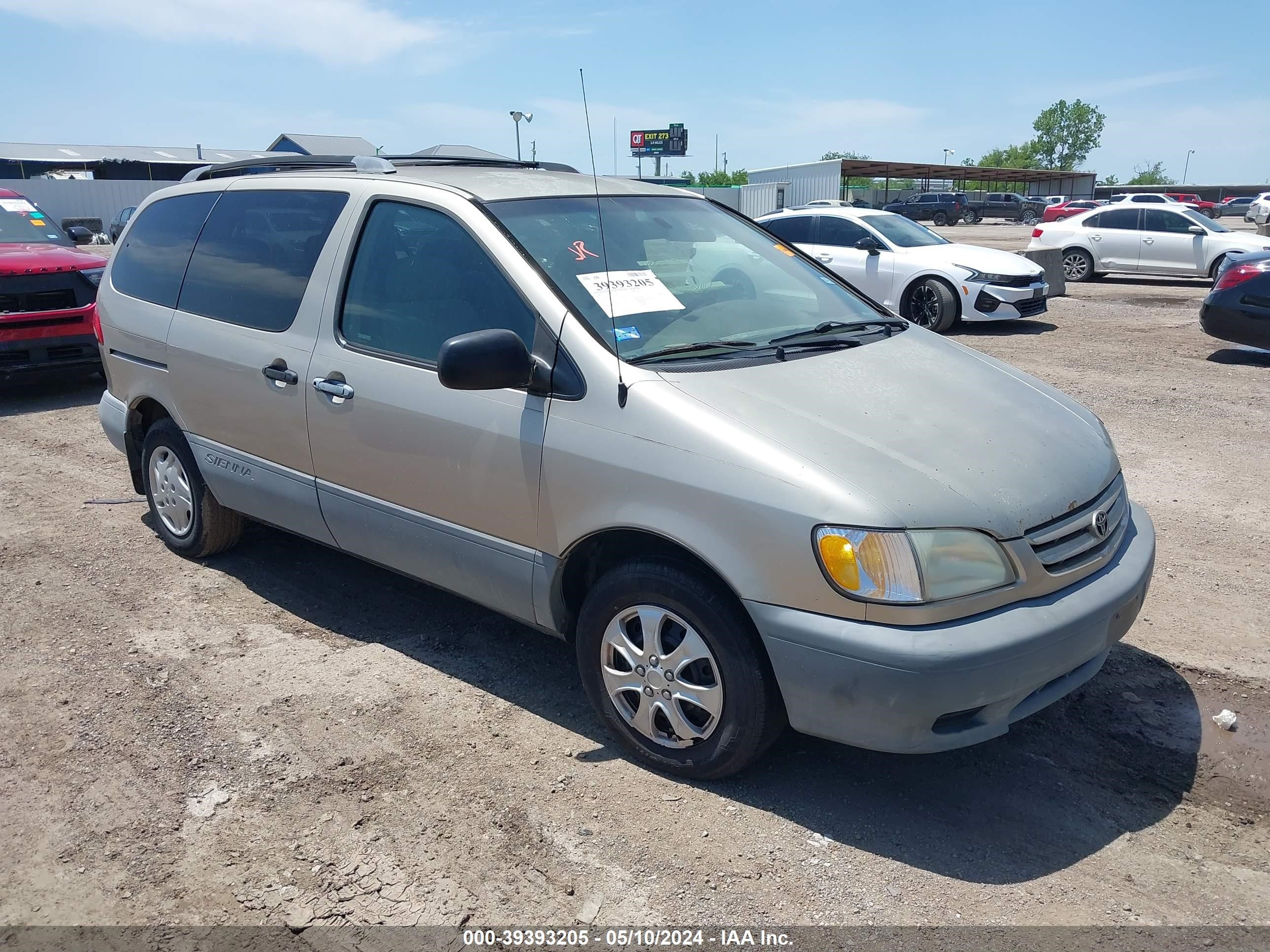 toyota sienna 2001 4t3zf19c21u346265