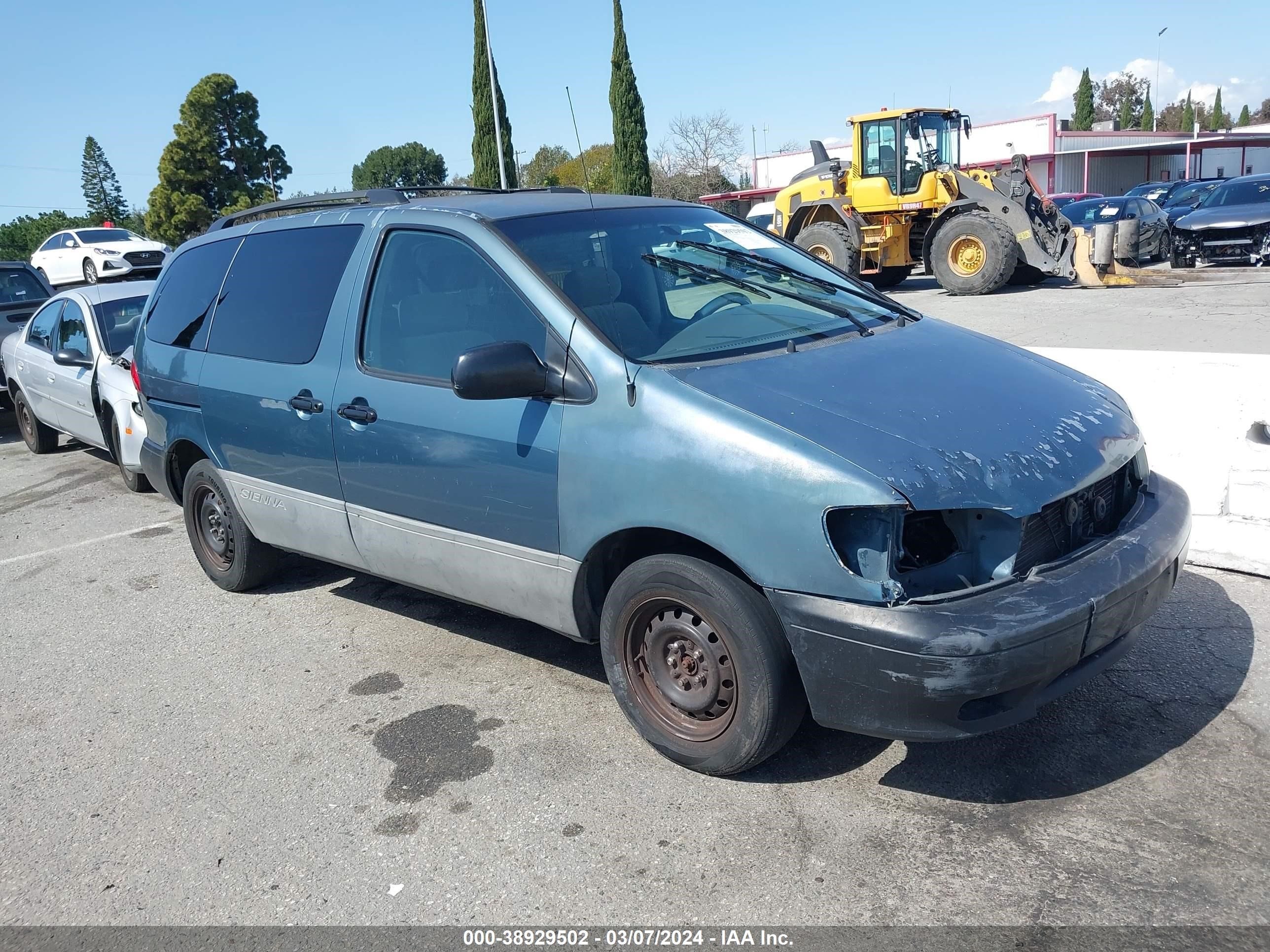 toyota sienna 2003 4t3zf19c23u534237