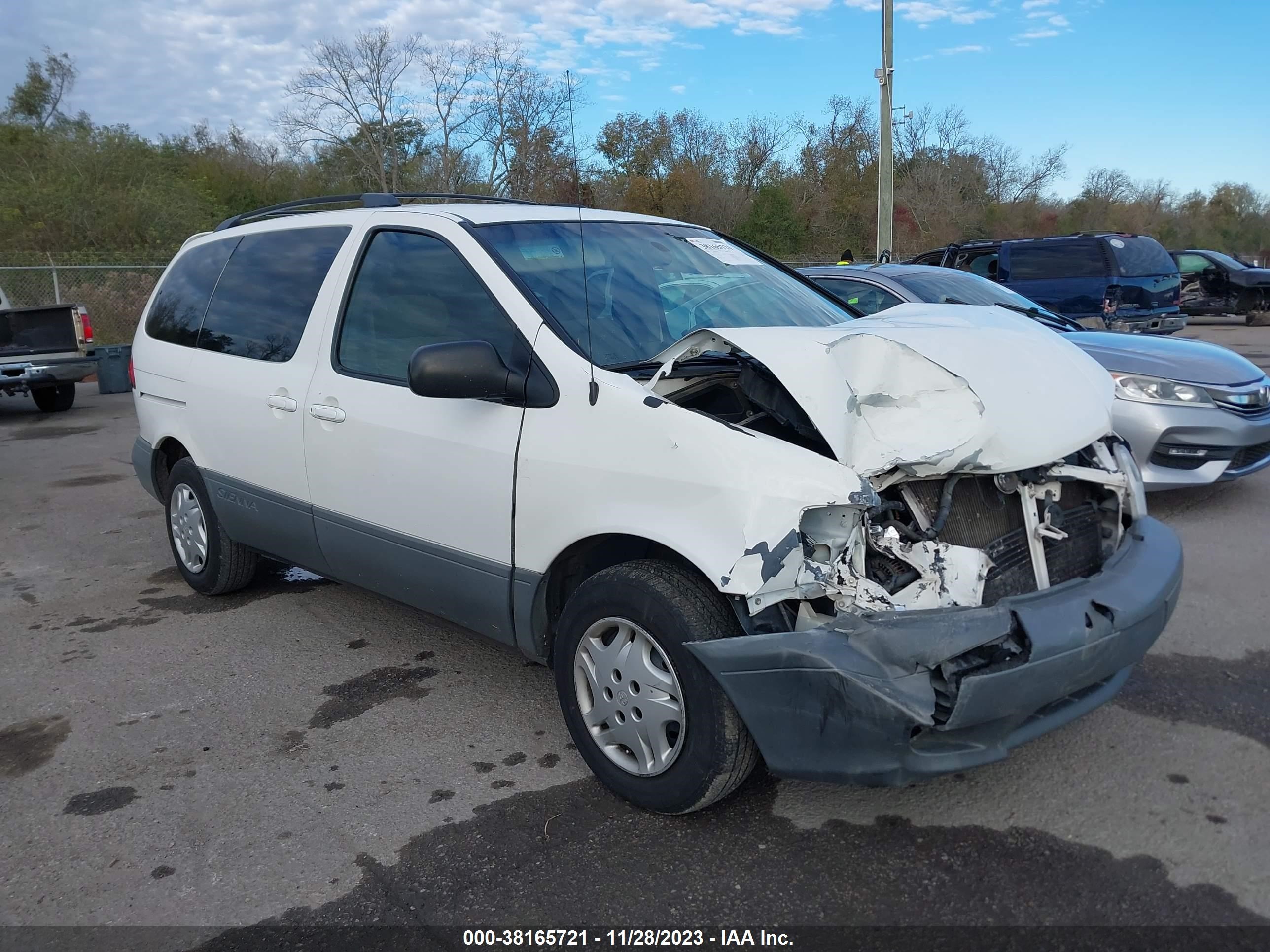 toyota sienna 2001 4t3zf19c71u382842