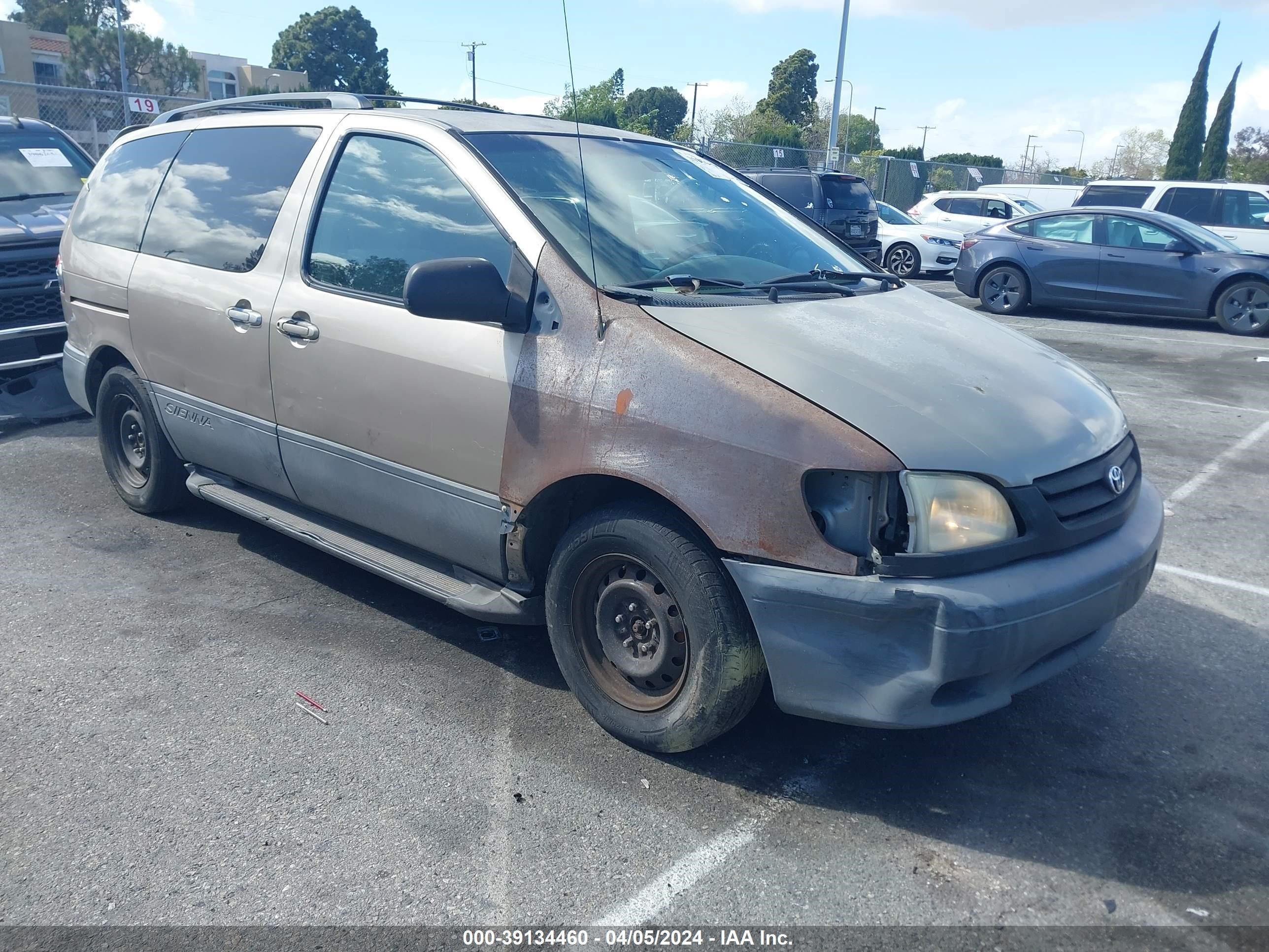 toyota sienna 2003 4t3zf19cx3u530226