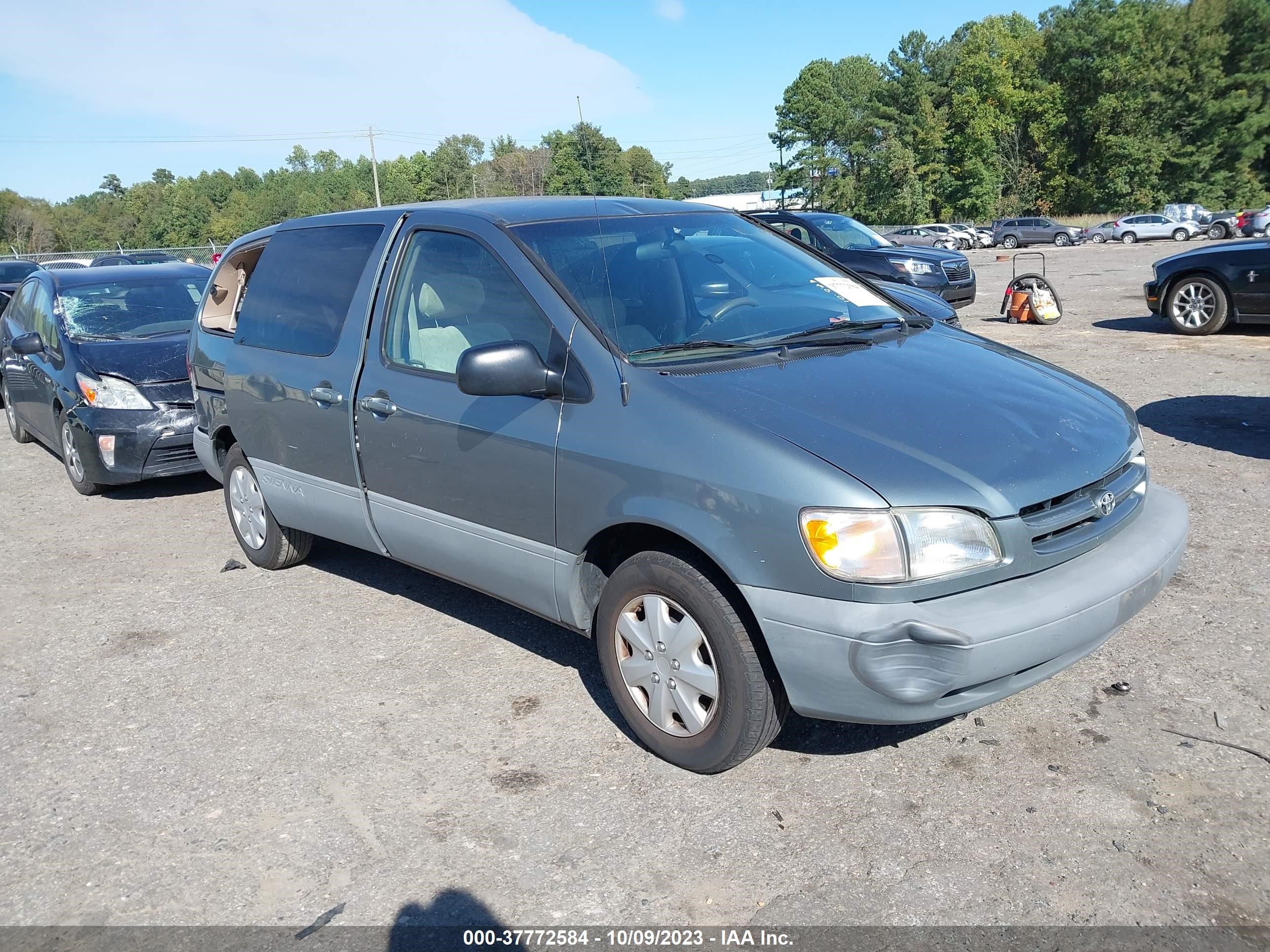 toyota sienna 2000 4t3zf19cxyu251348