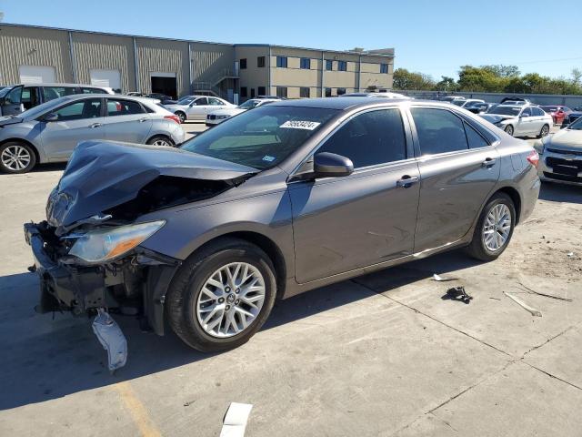 toyota camry le 2016 4t4bf1fk0gr553595