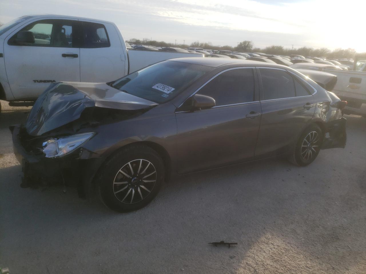 toyota camry 2016 4t4bf1fk2gr569328