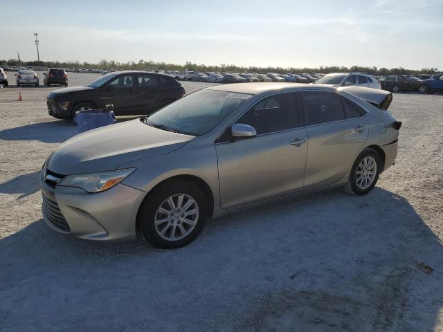 toyota camry le 2015 4t4bf1fk8fr482662