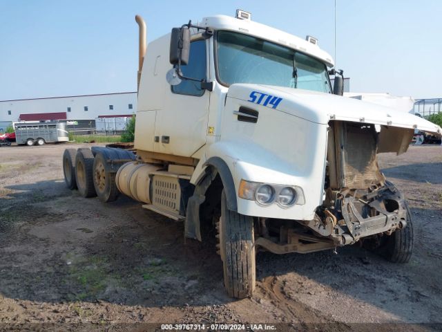 volvo vhd 2015 4v4k99ej0fn911840