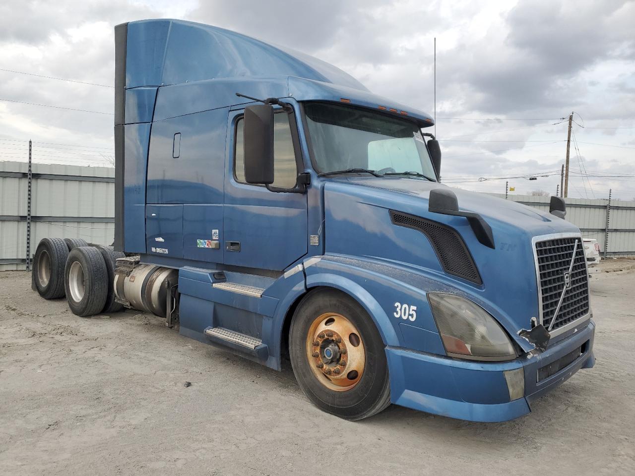 volvo  2013 4v4nc9eg1dn567239