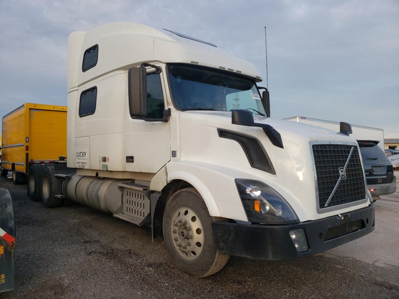 volvo  2016 4v4nc9eh0gn937934