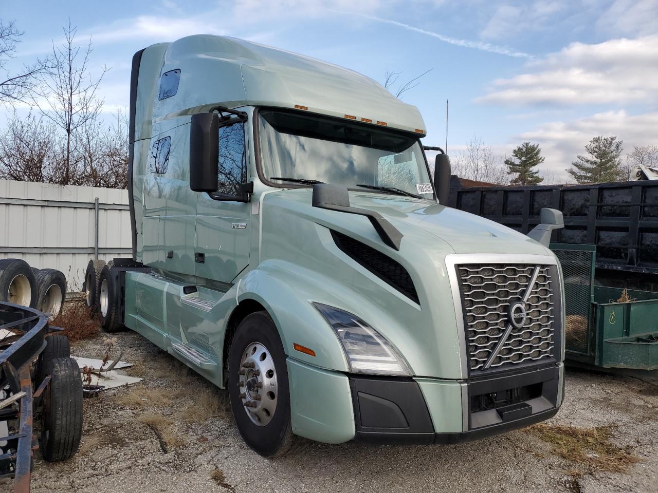 volvo  2019 4v4nc9eh1kn237719