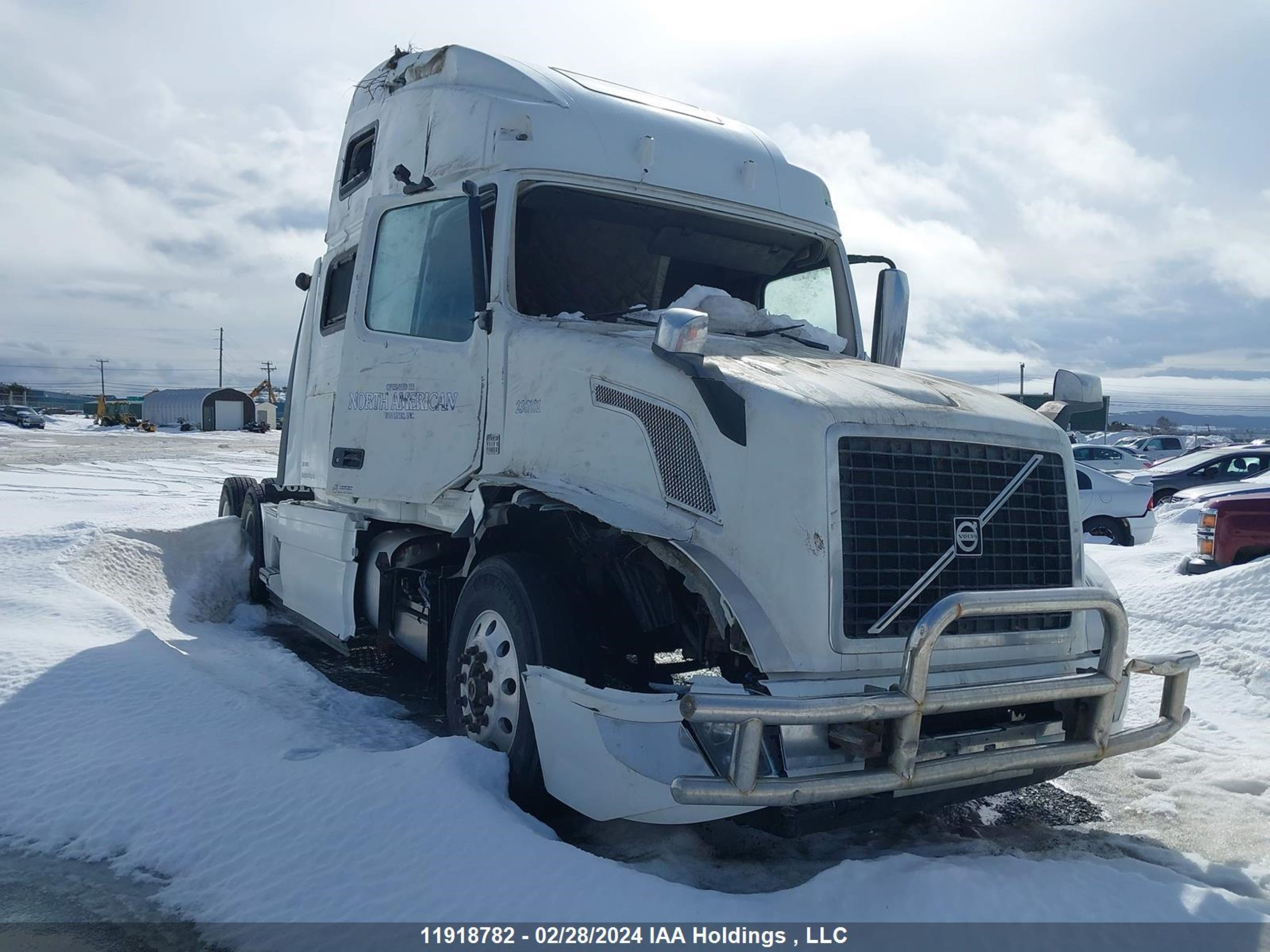 volvo  2017 4v4nc9eh3hn984618