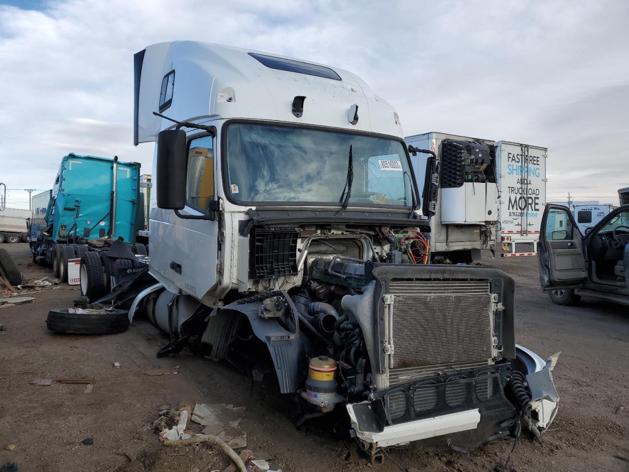 volvo  2016 4v4nc9eh4gn938715