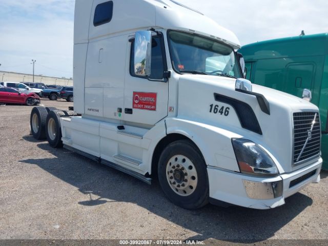 volvo vn 2015 4v4nc9eh5fn921646