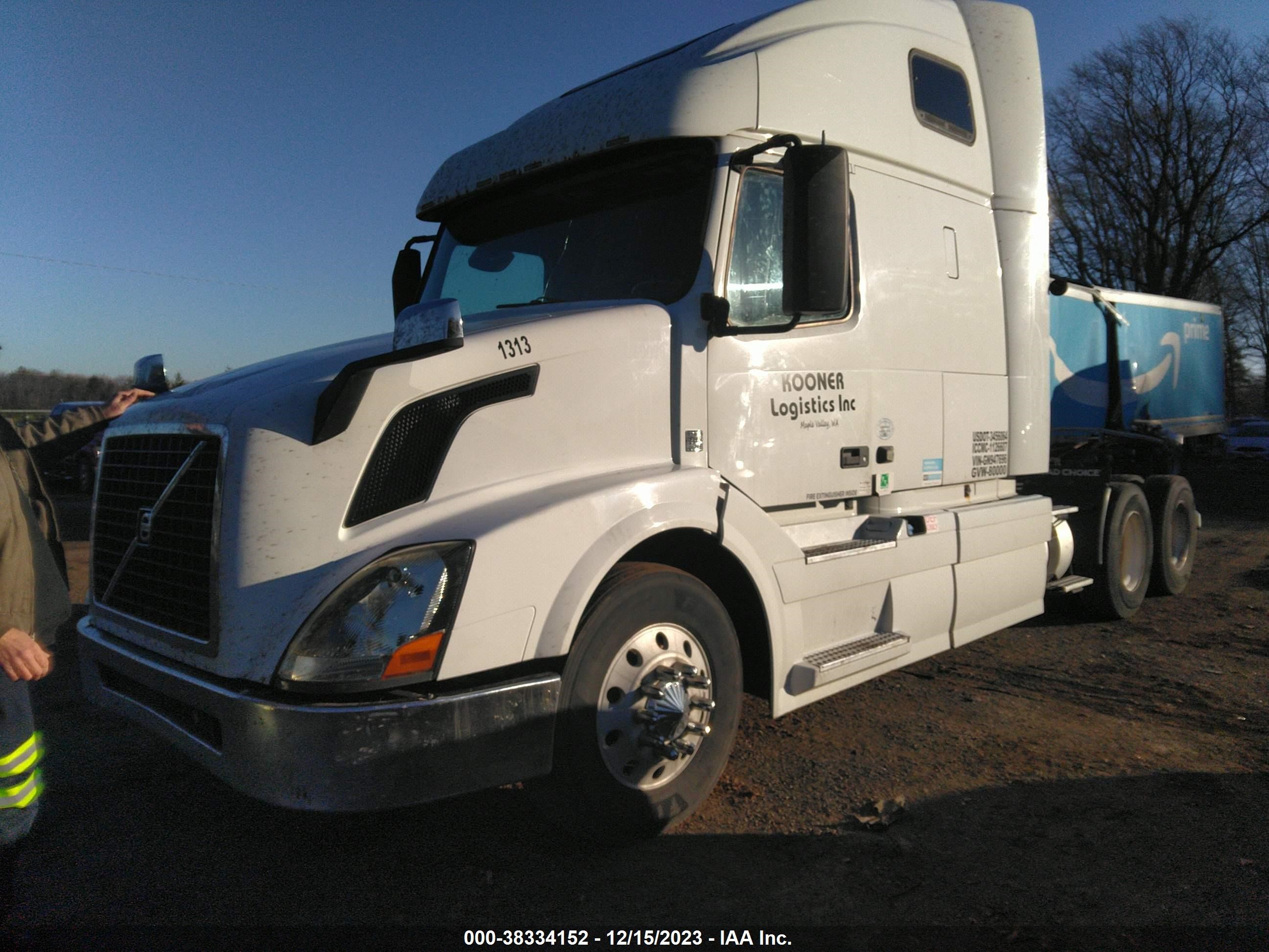 volvo  2016 4v4nc9eh5gn947696