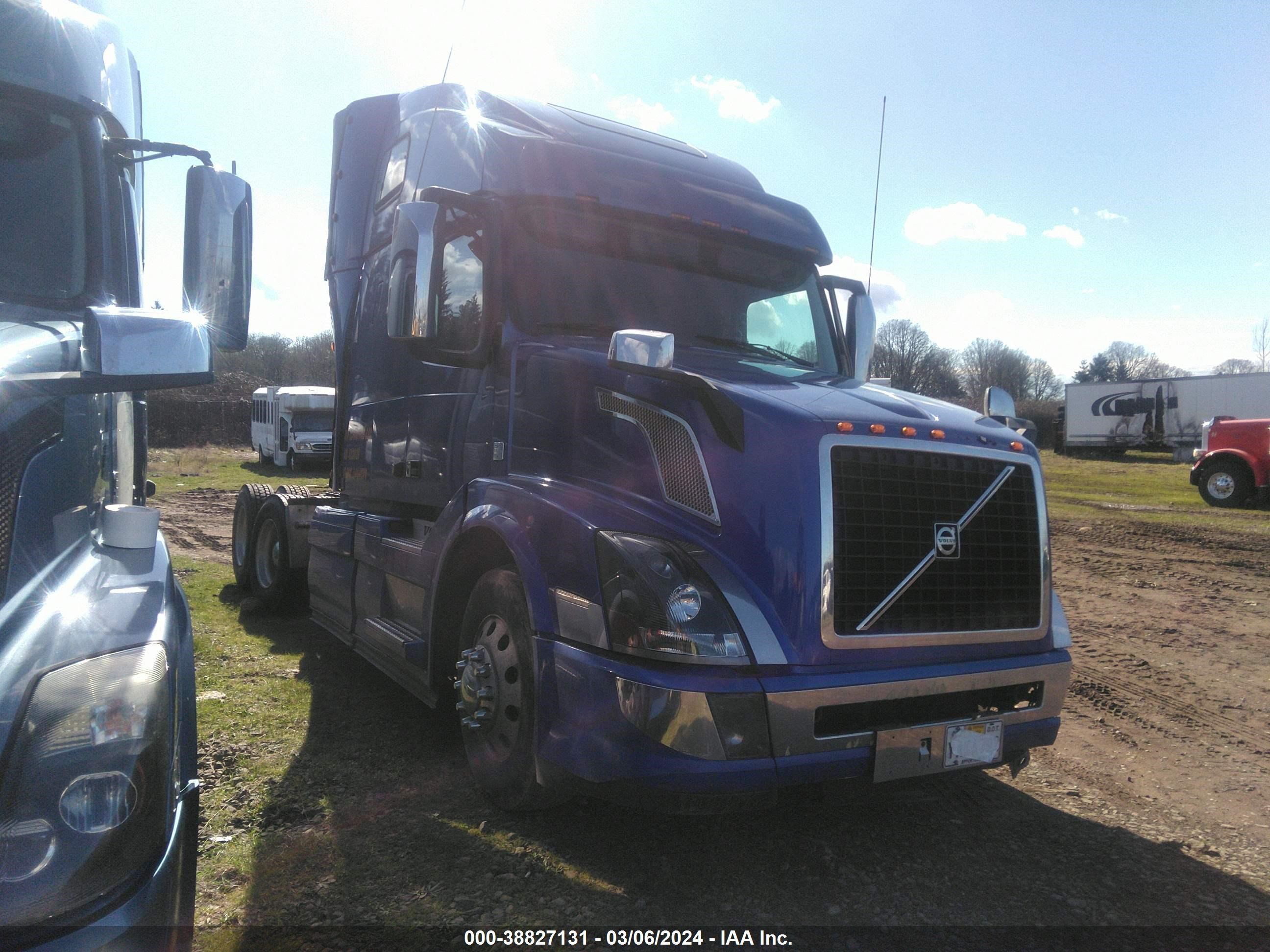 volvo  2016 4v4nc9eh6gn941504