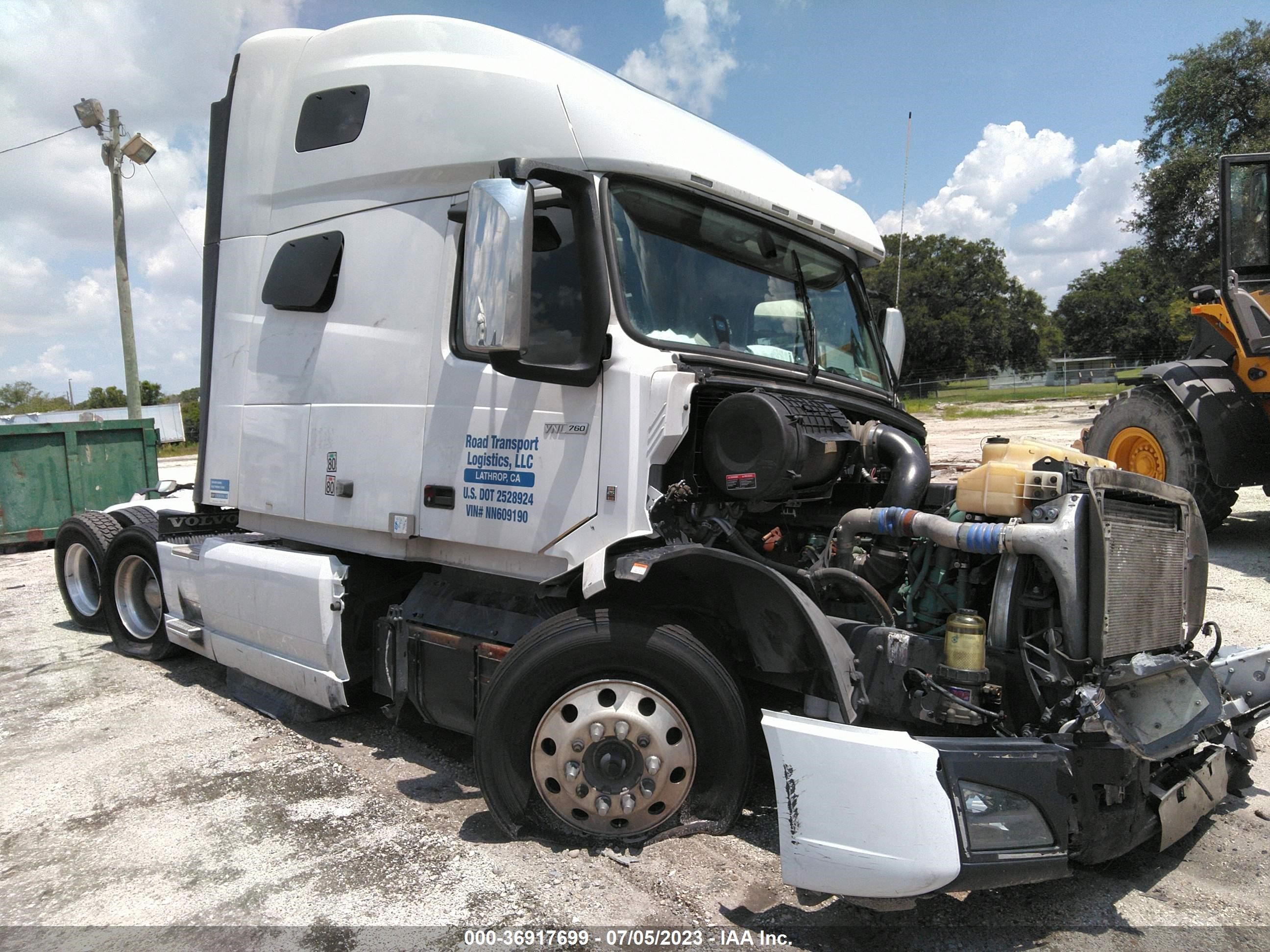 volvo  2022 4v4nc9eh8nn609190