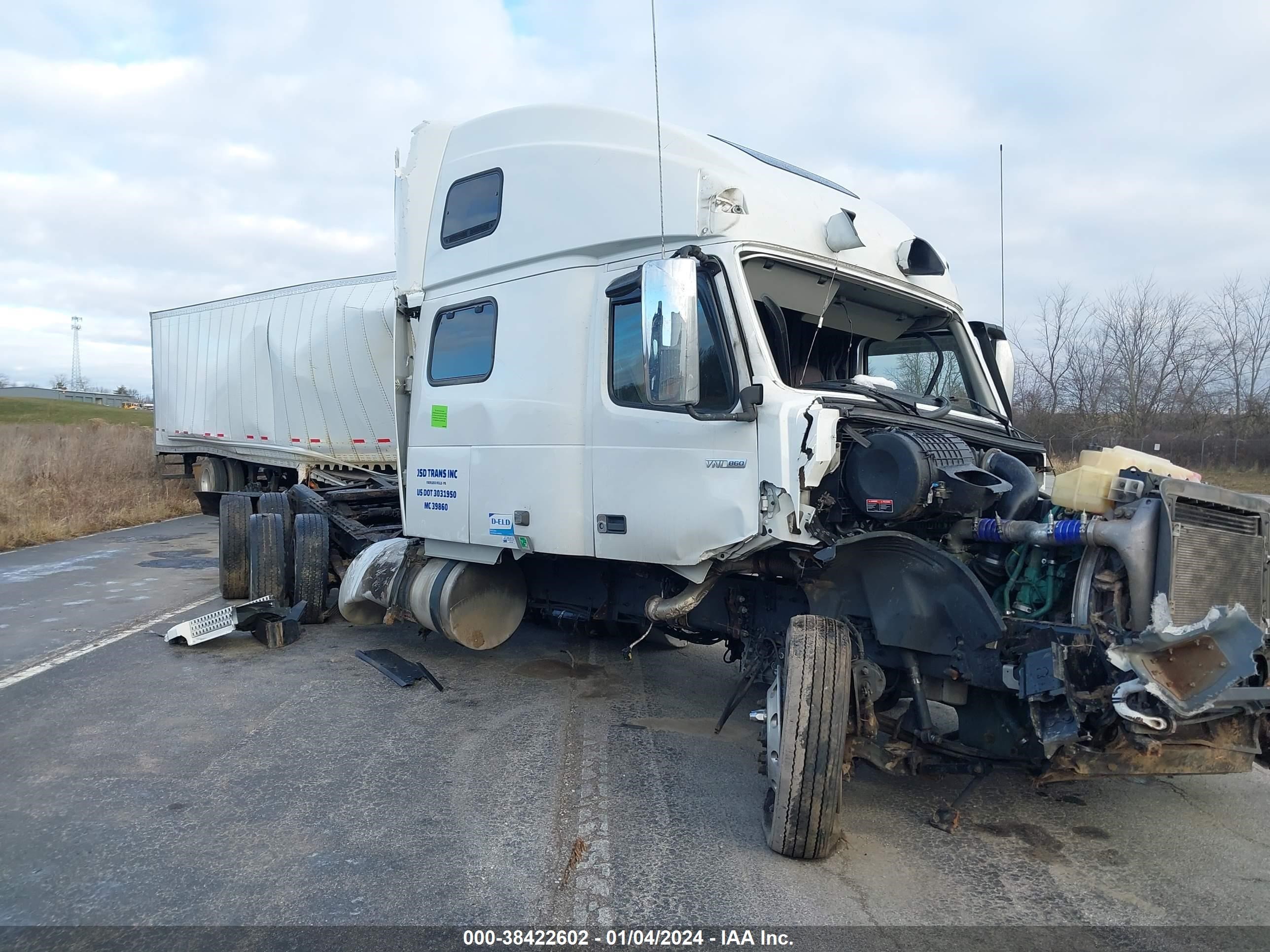 volvo  2021 4v4nc9ej5mn263696