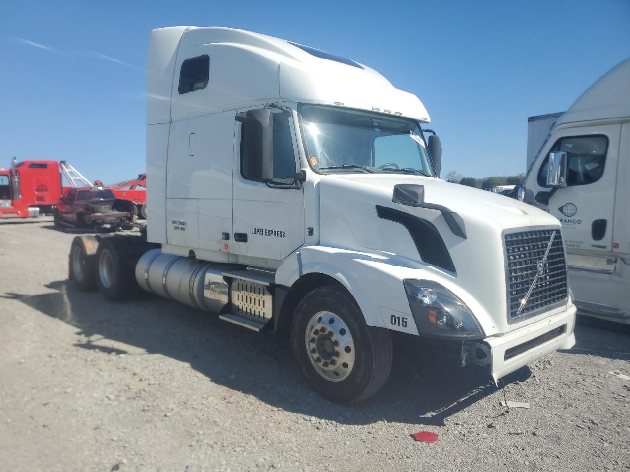 volvo  2013 4v4nc9ej7dn141230