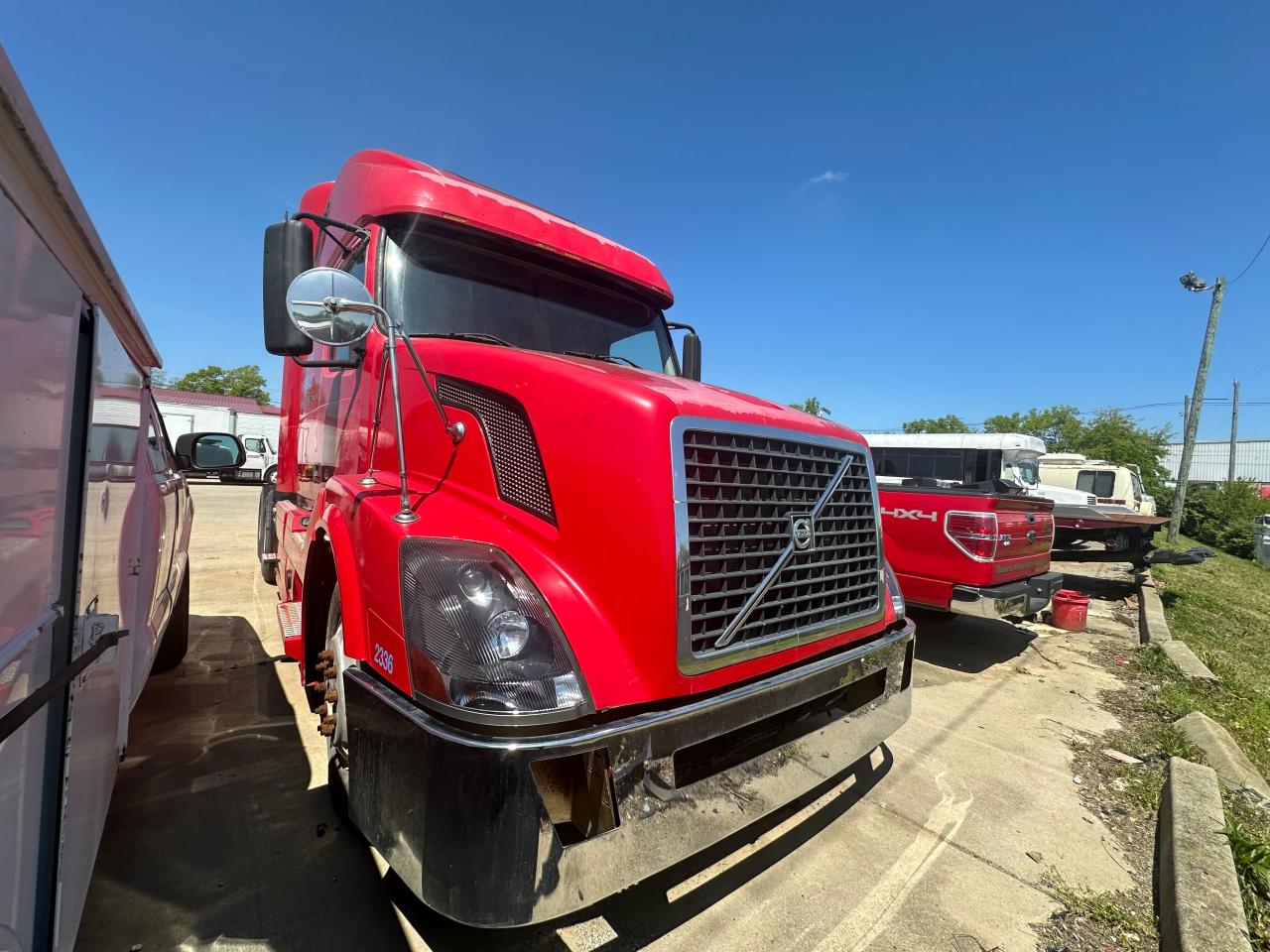 volvo  2006 4v4nc9gh66n396786