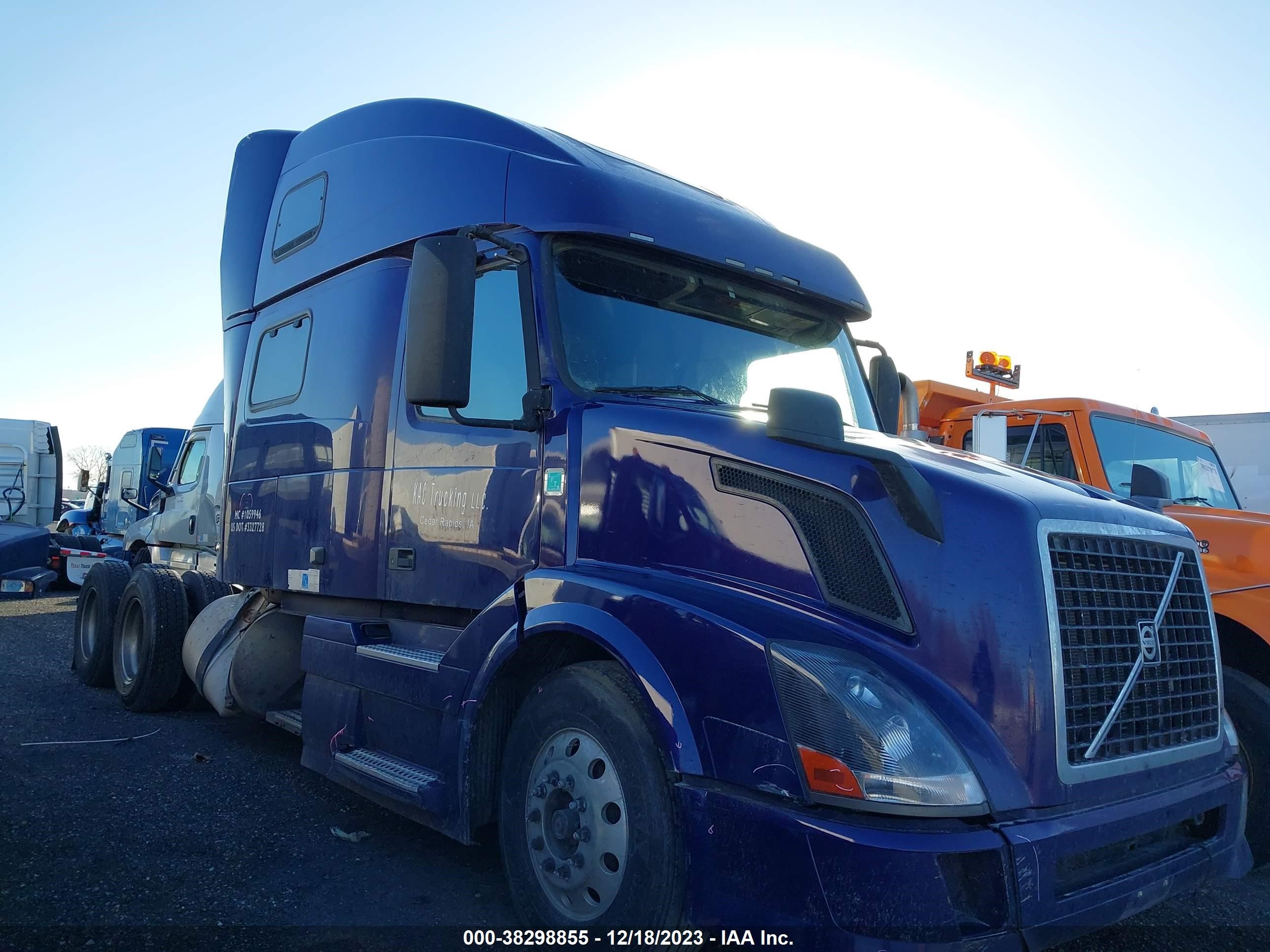 volvo  2012 4v4nc9tg9cn545457