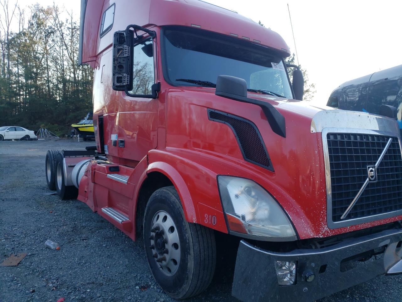 volvo  2015 4v4nc9tj3fn917407