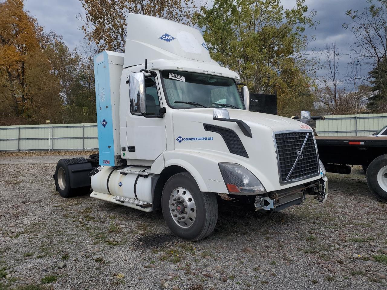 volvo  2015 4v5n39ug6fn913317