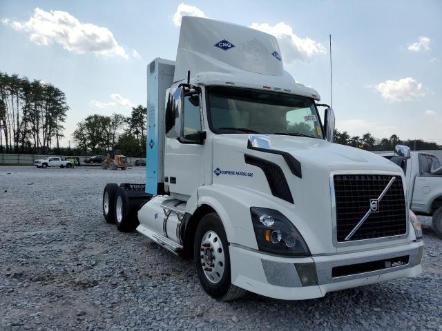 volvo vn vnl 2015 4v5nc9ug0fn928637