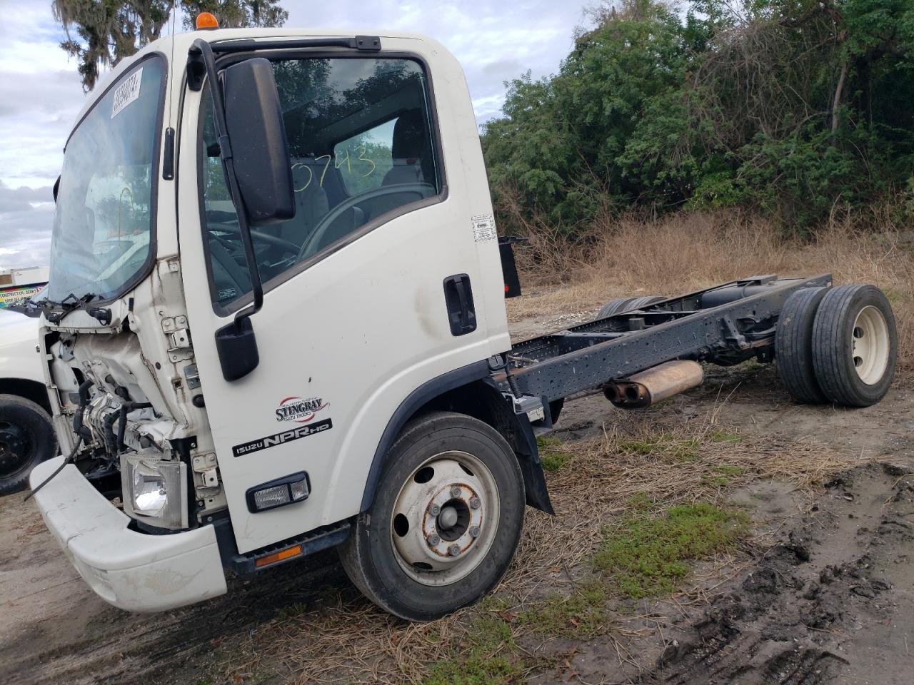 isuzu  2019 54dc4w1b1ks814570