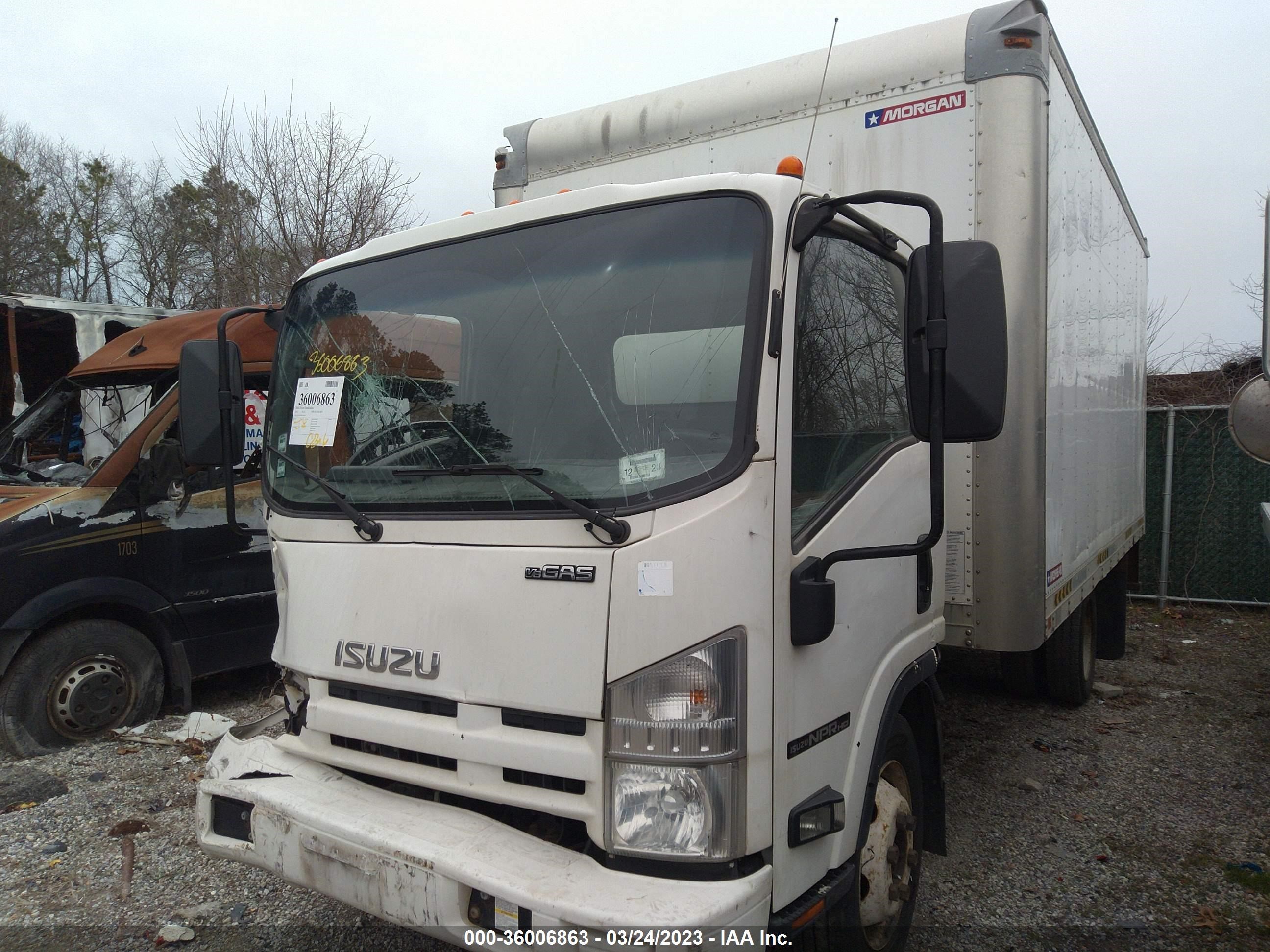 isuzu  2013 54dc4w1b5ds800822