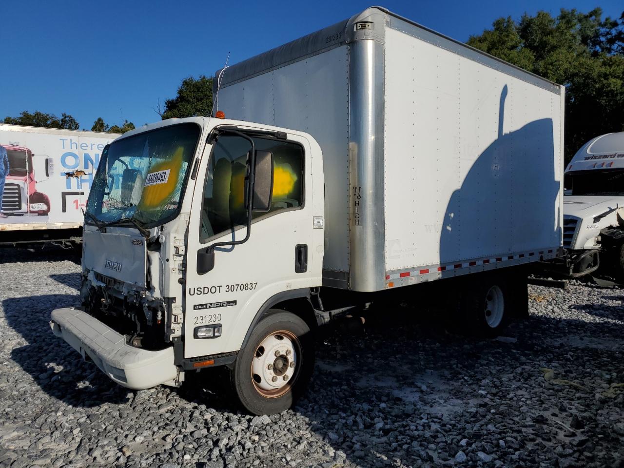 isuzu  2018 54dc4w1b7js803667