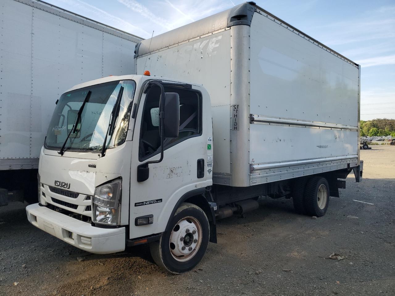 isuzu  2017 54dc4w1bxhs800899